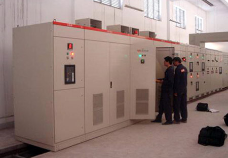 江蘇熔盛重工有限公司訂購的2臺(tái)800KVA變頻岸電電源完成生產(chǎn)